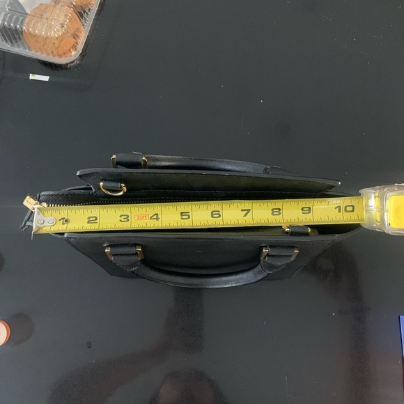 Black Michael Kors handbag - Picture 5 of 9